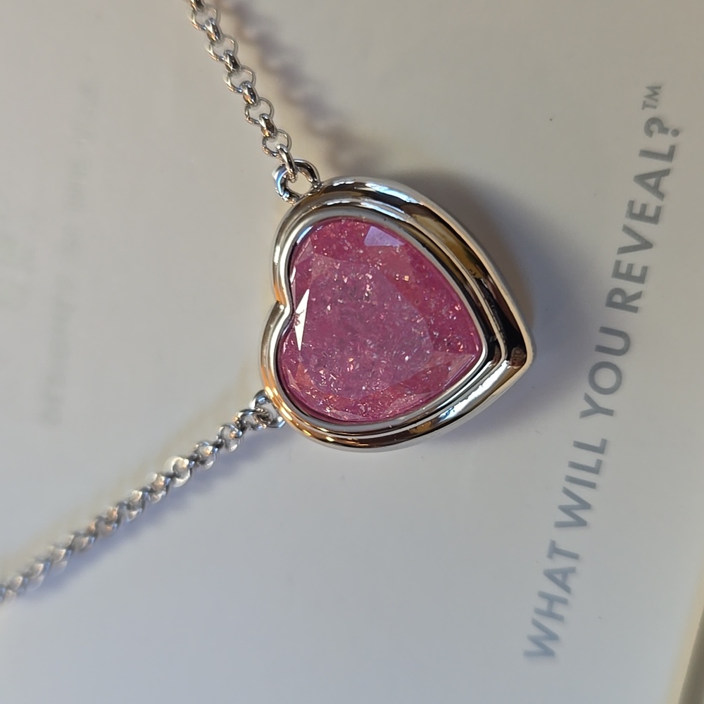 Bomb Party Heart Necklace - Picture 2 of 3